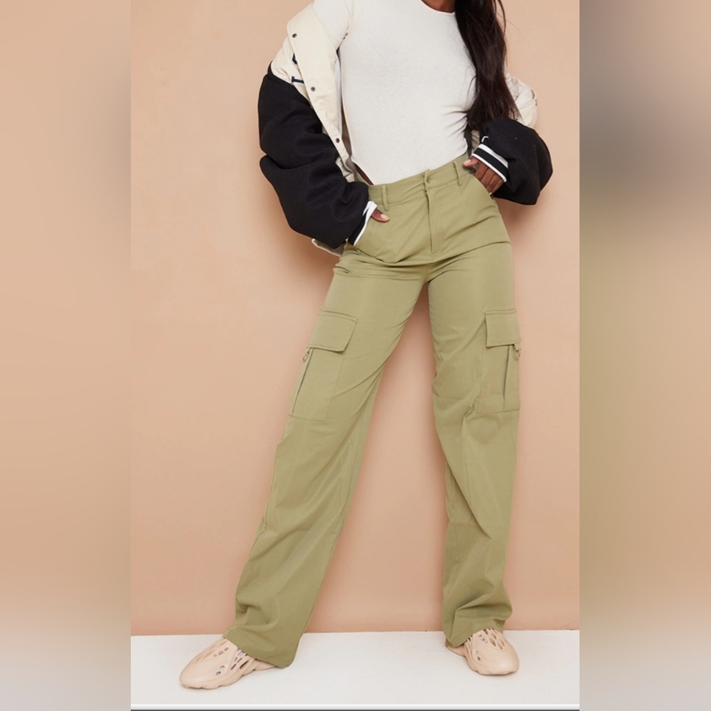 NWT wide legged cargo pants